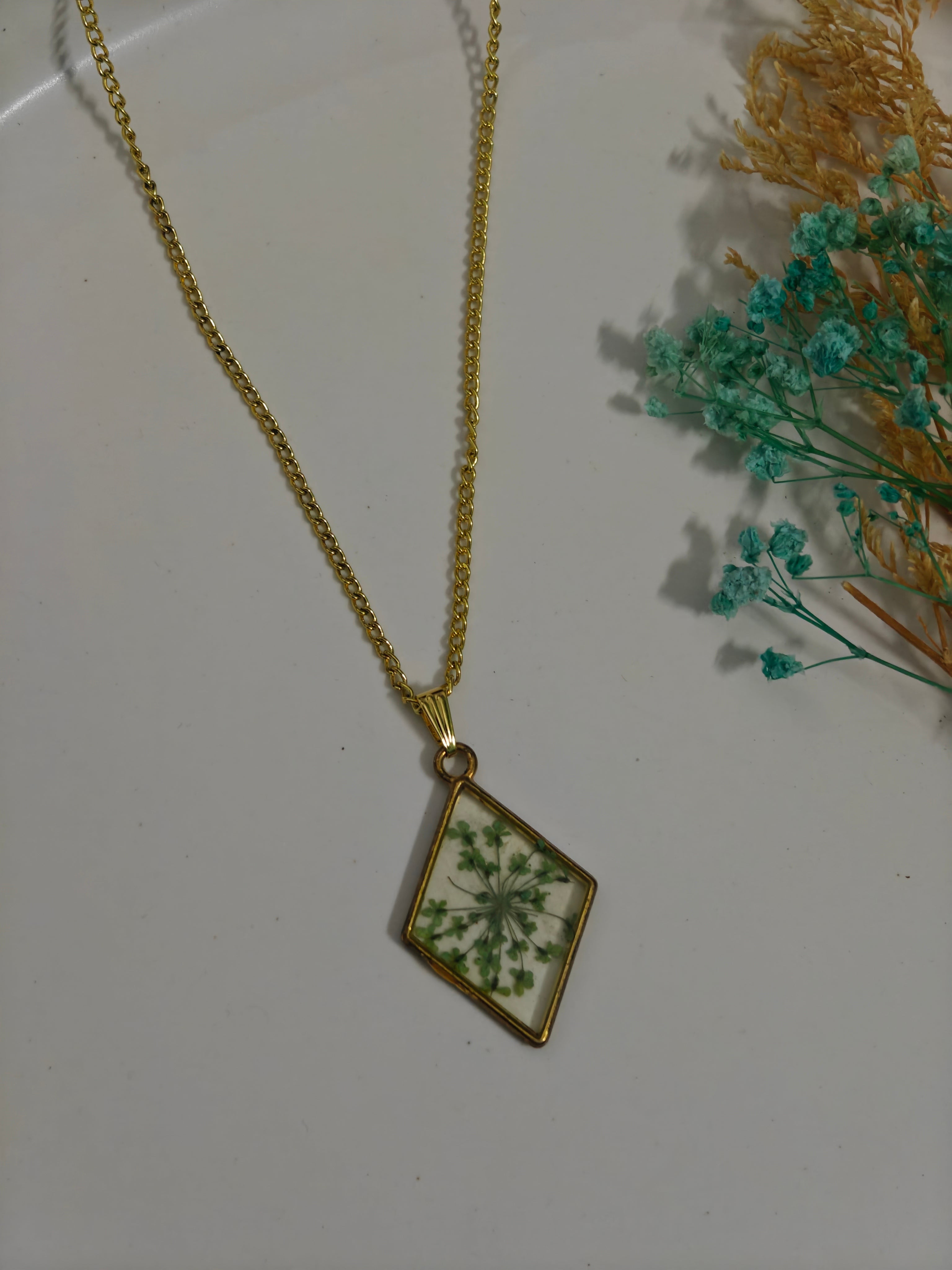 Real Flower Resin Pendant Necklace in Gold